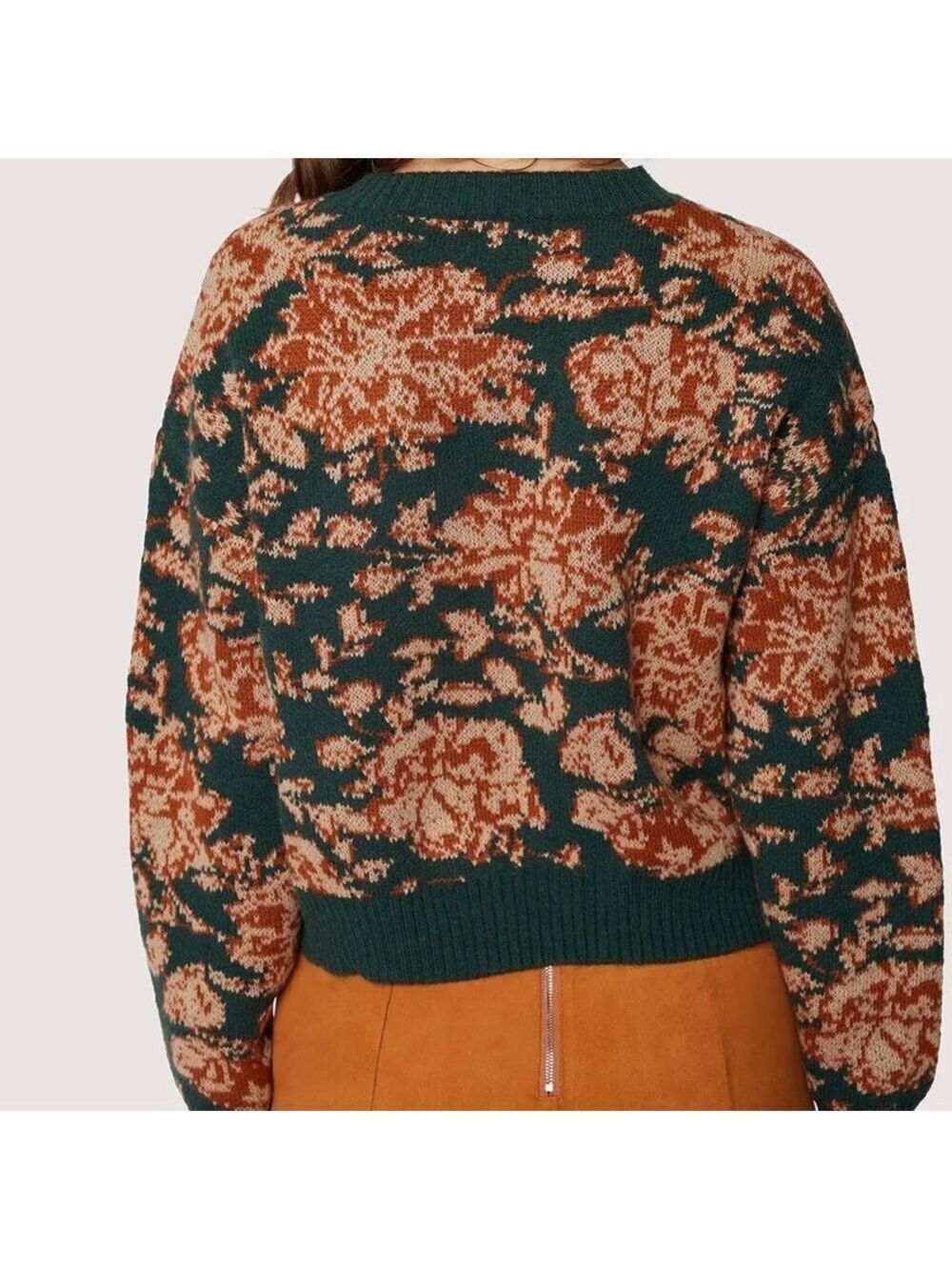 Lost + Wander Rosetta Pullover Sweater size M/L - Picture 3 of 6